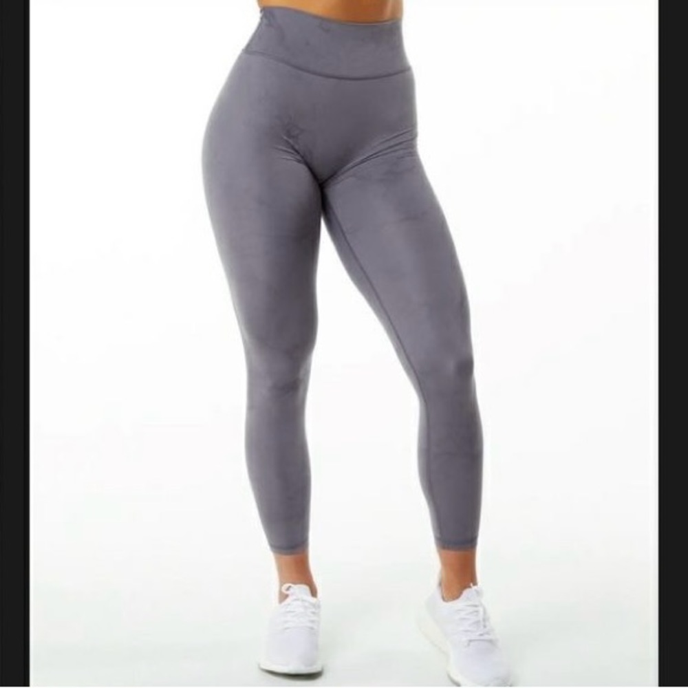 Alphalete Gray High-Waist Leggings